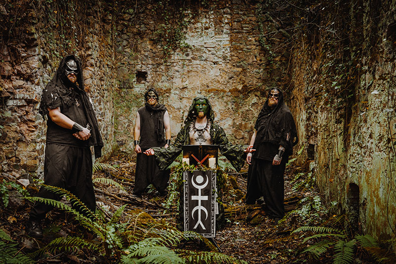 Froglord - Photo by Sam Harbridge
